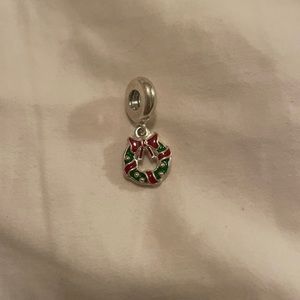 Pandora Christmas wreath dangle charm